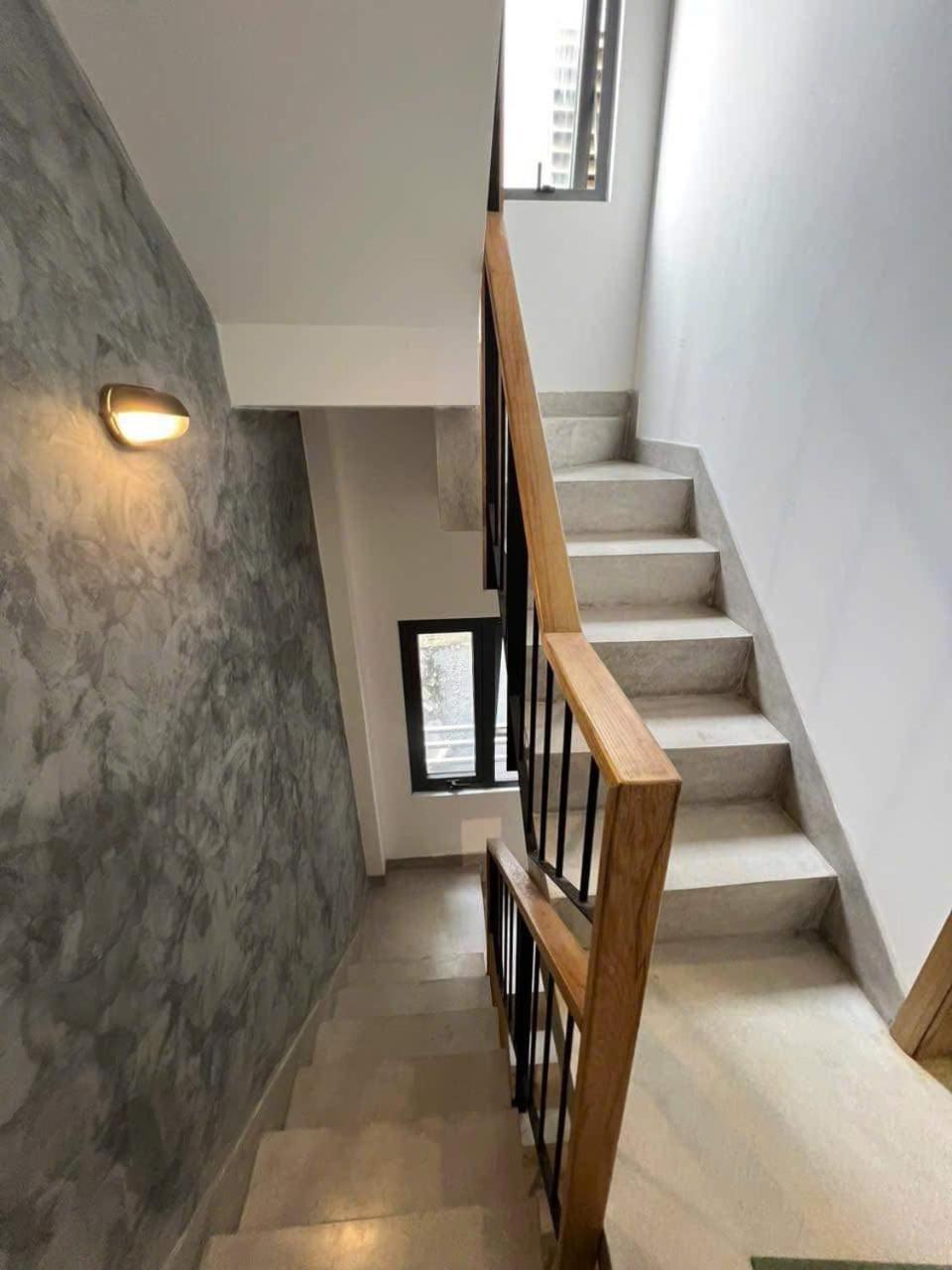 Zvillage Ncc - Modern Townhouse In District 1 Хошимин Экстерьер фото